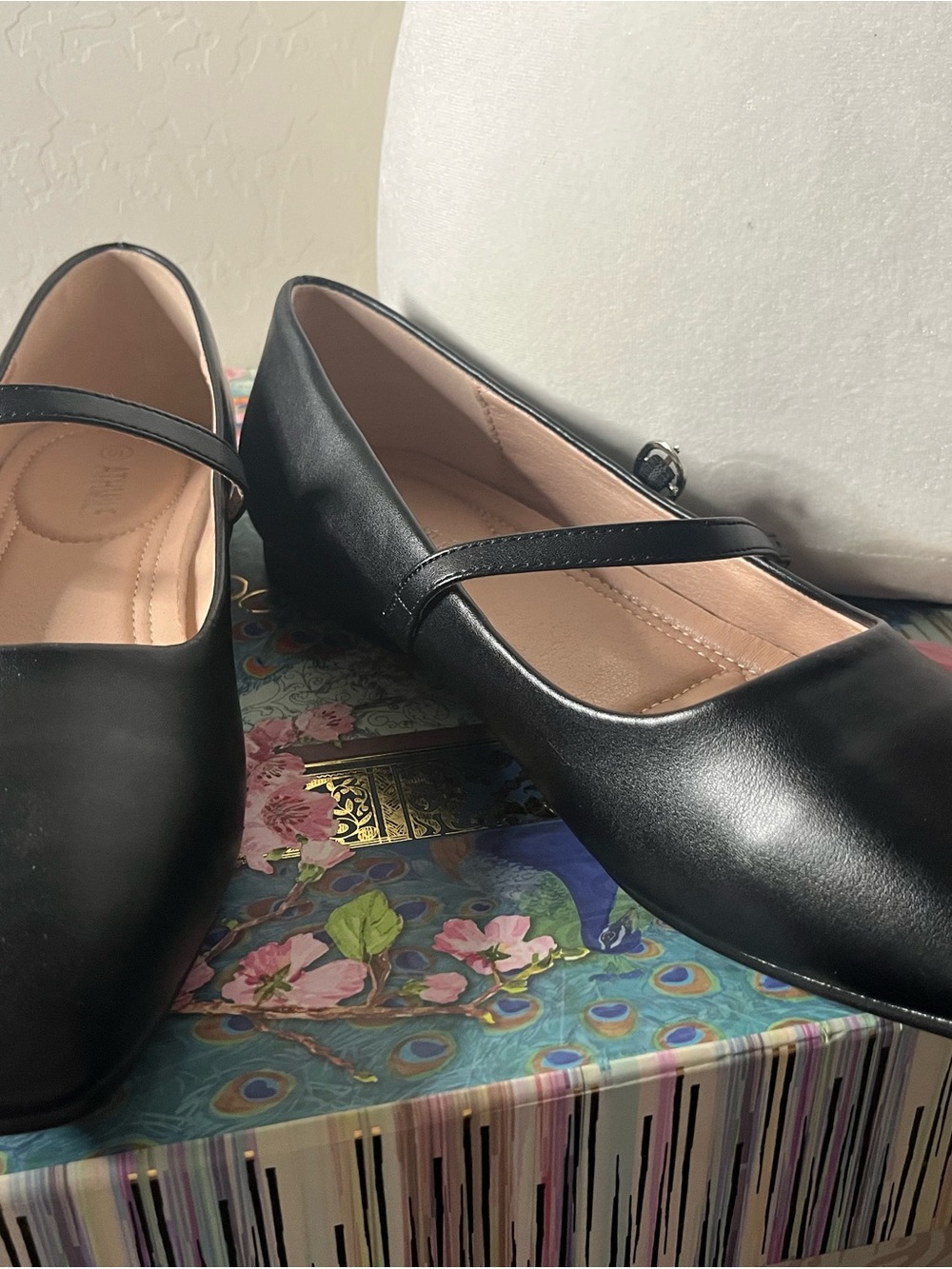 Classic Black Mary Jane Flats with Slim Strap